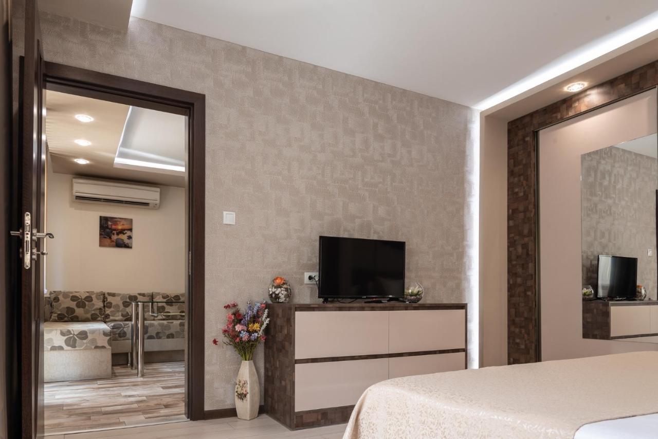 Apartment Central-Lux Veliko Tŭrnovo Exterior photo